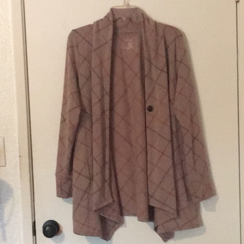 Cuddl duds sweater lightly worn with pockets